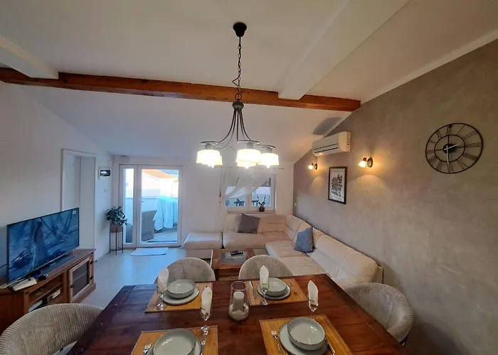 Apartman Lucia *