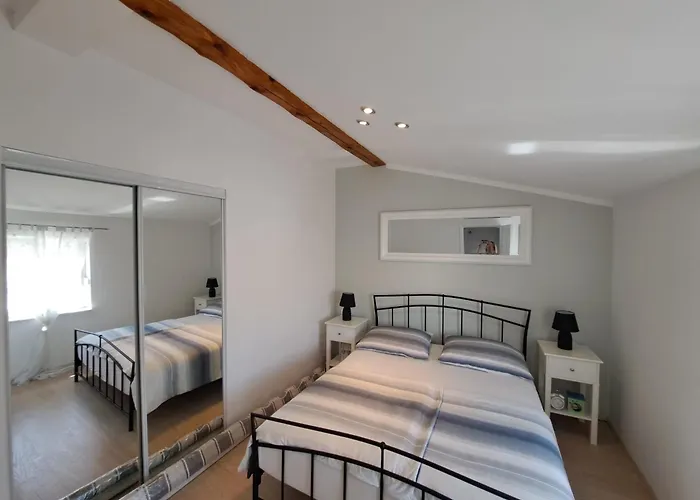 Apartman Lucia Posedarje
