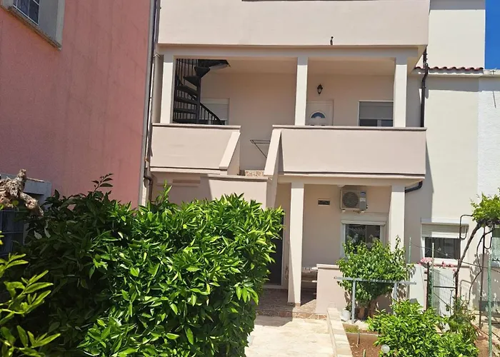 Апартаменты Lucia Поседарье