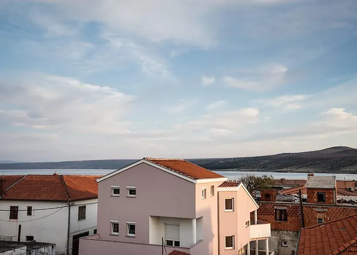 Lucia Апартаменты